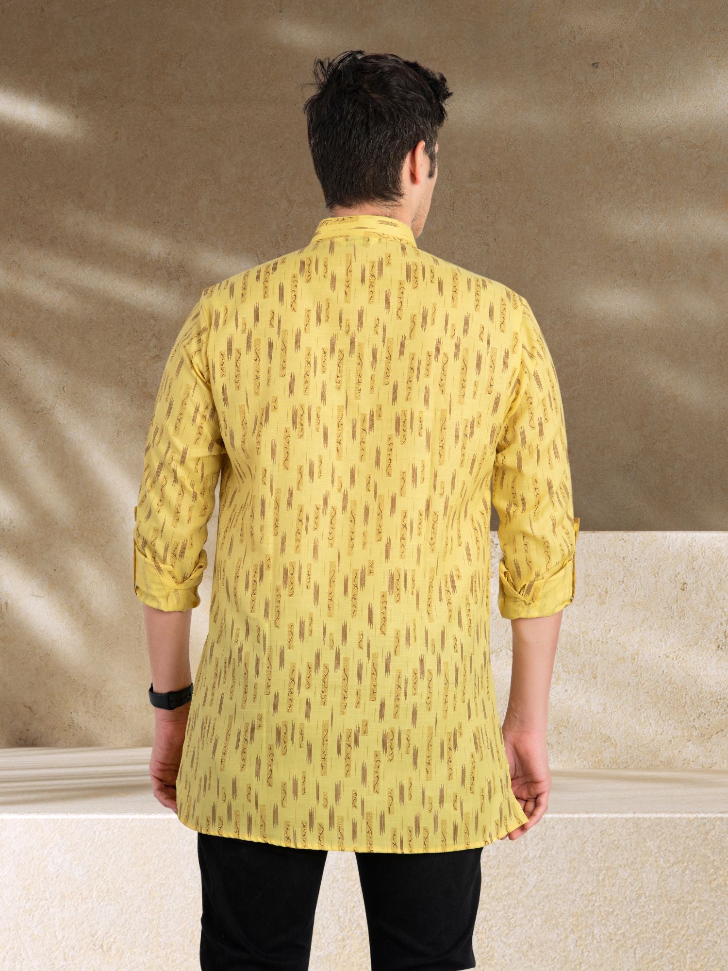 Shine Of Yellow Solid Printed Long Sleeves Short Kurta