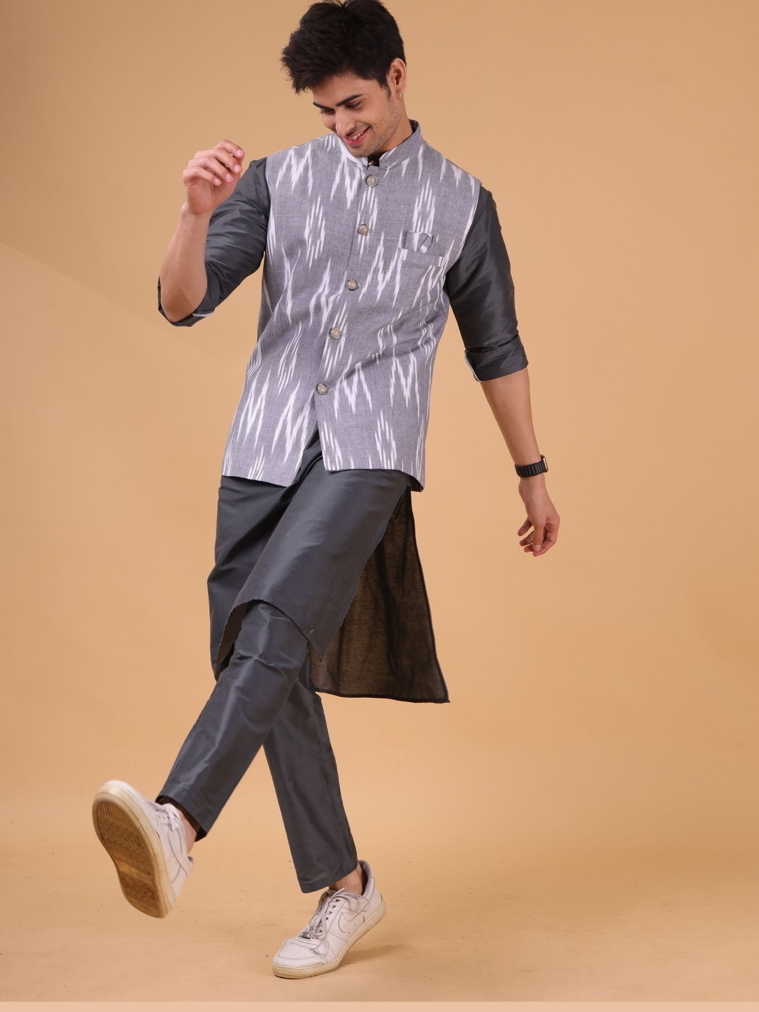 Metal Grey Solid Pattern Kurta Jacket Set