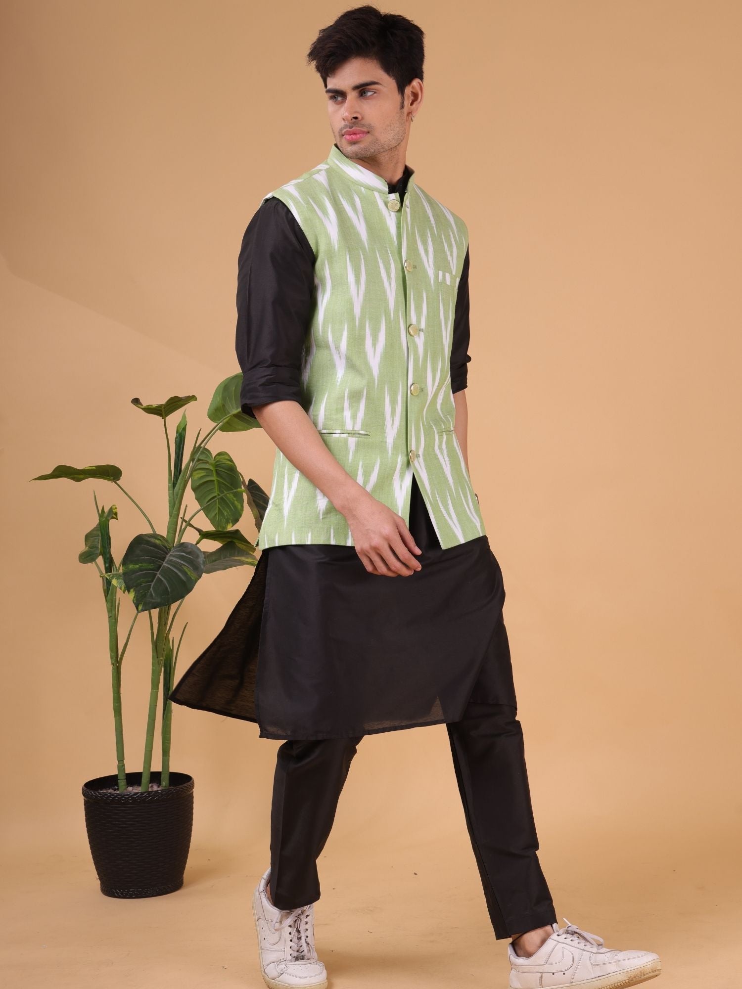 Jade Black Solid Pattern Kurta Jacket Set