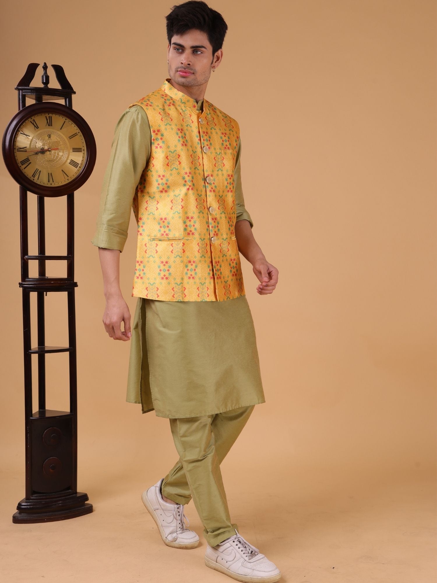 Tropical Green Solid Pattern Cotton Silk Kurta Jacket Set