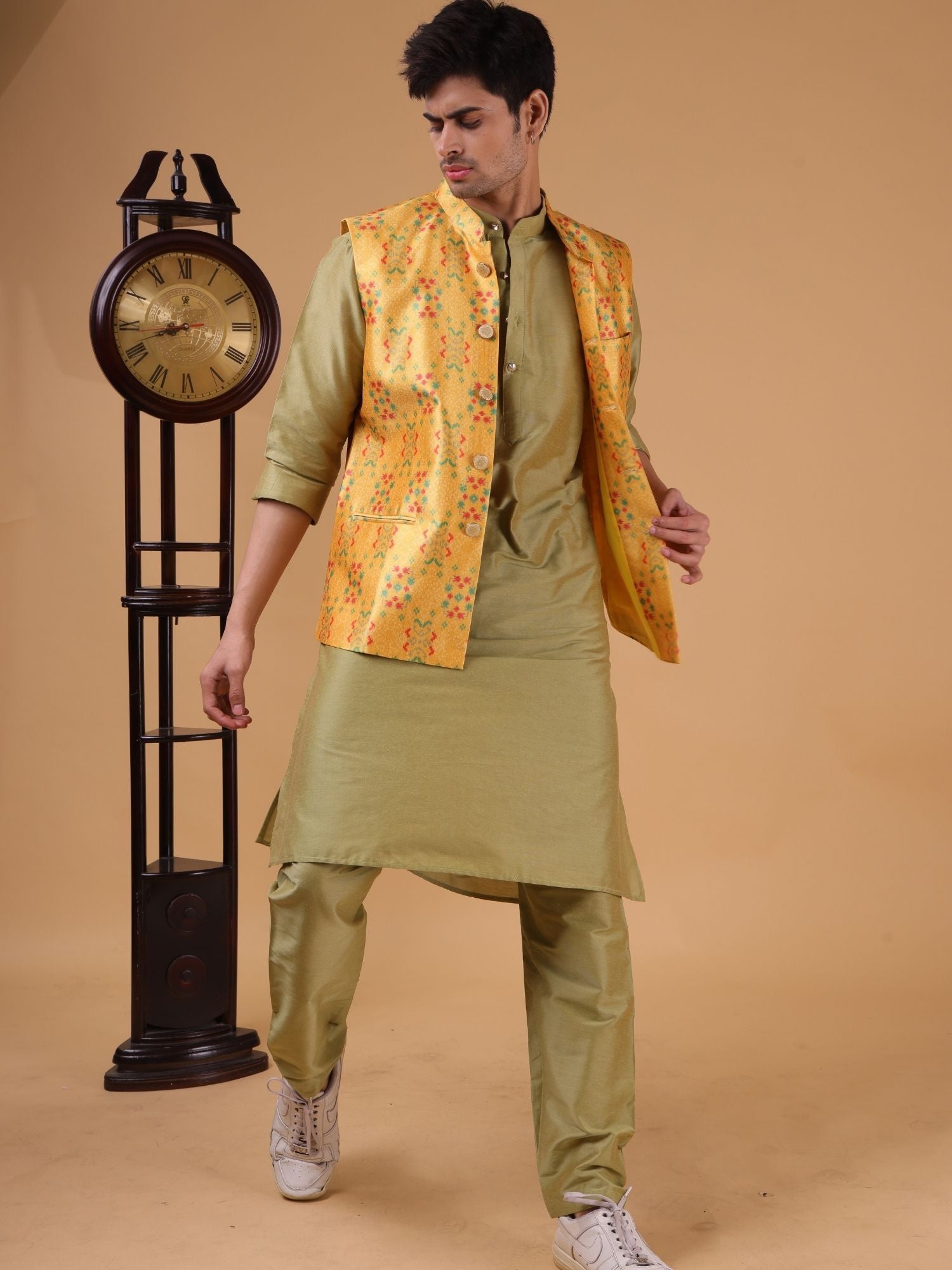 Tropical Green Solid Pattern Cotton Silk Kurta Jacket Set