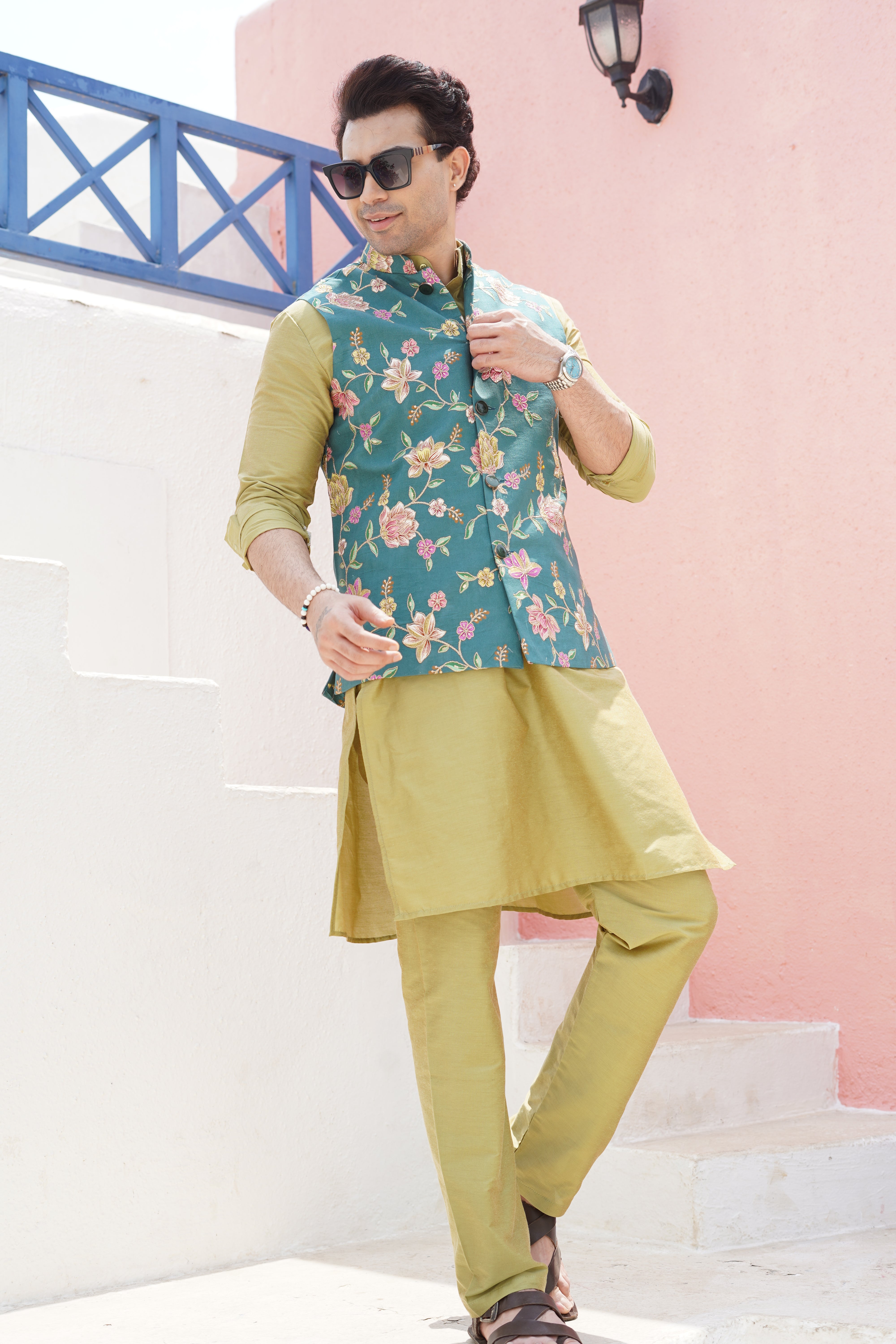 Forest Green Solid Pattern Cotton Kurta Jacket Set