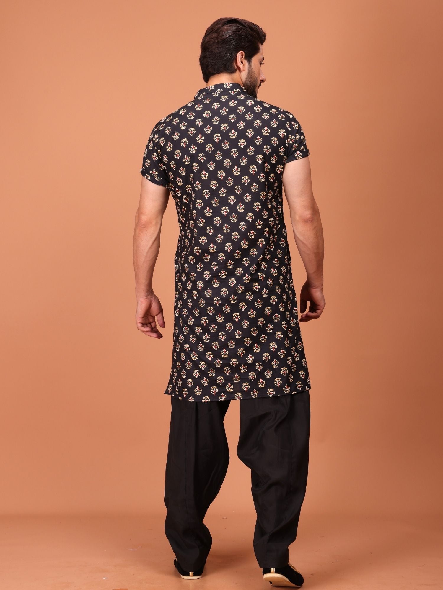 Shiwam Ethnix Printed Half Sleeves Cotton Kurta Salwar