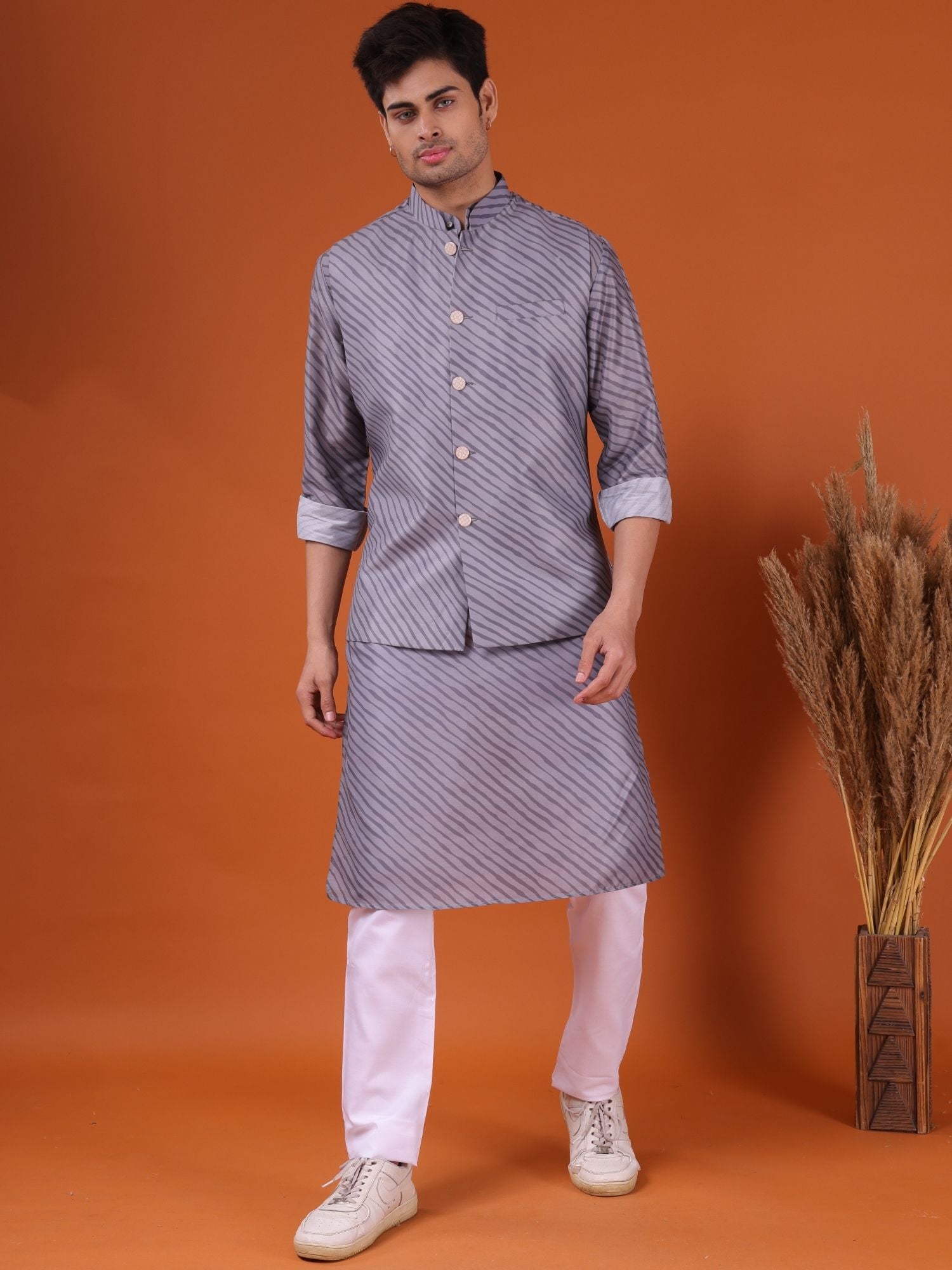 Metal Grey Pastel Cotton Silk Kurta and Elastic Jacket Set