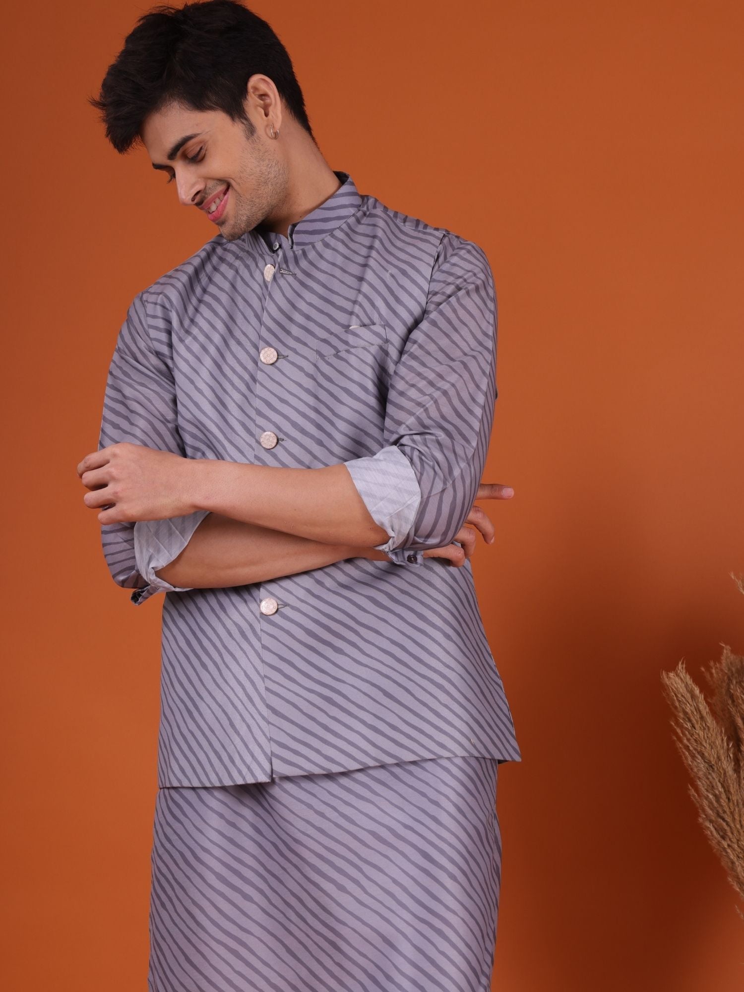 Metal Grey Pastel Cotton Silk Kurta and Elastic Jacket Set