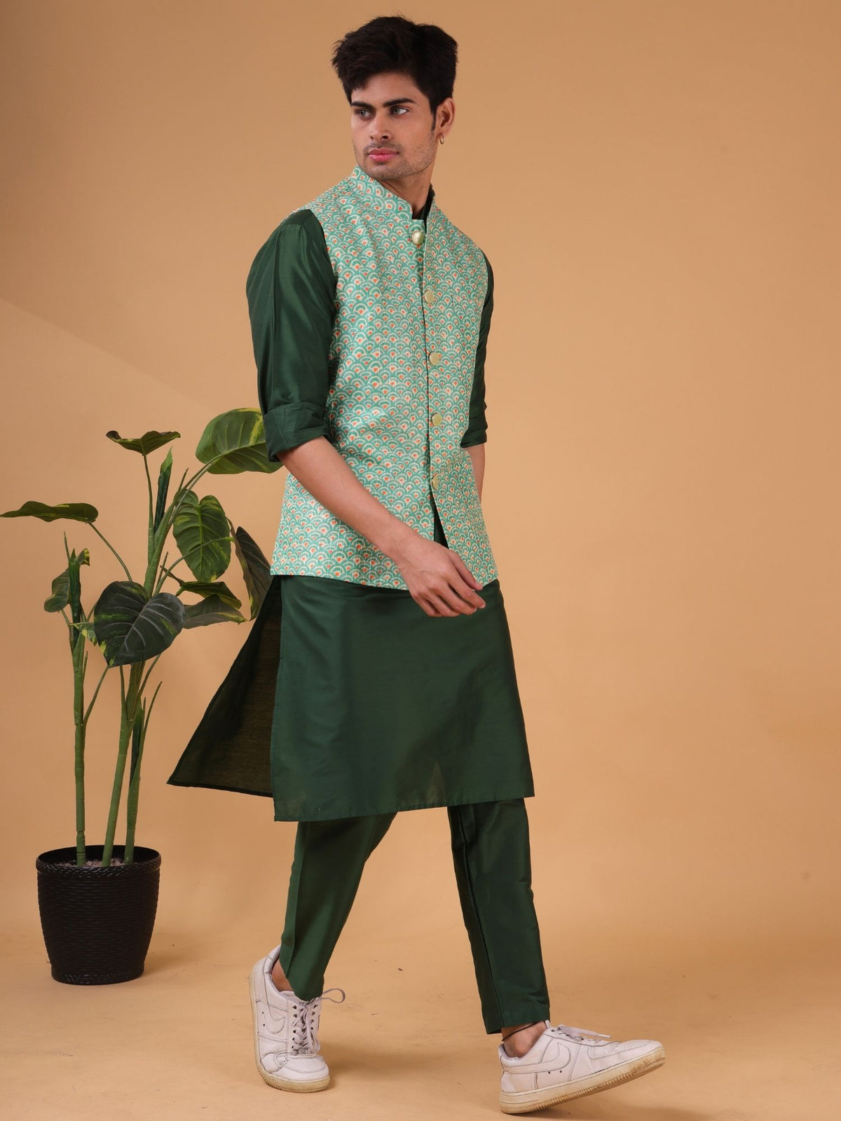 Tropical Green Solid Pattern Cotton Silk Kurta Jacket Set