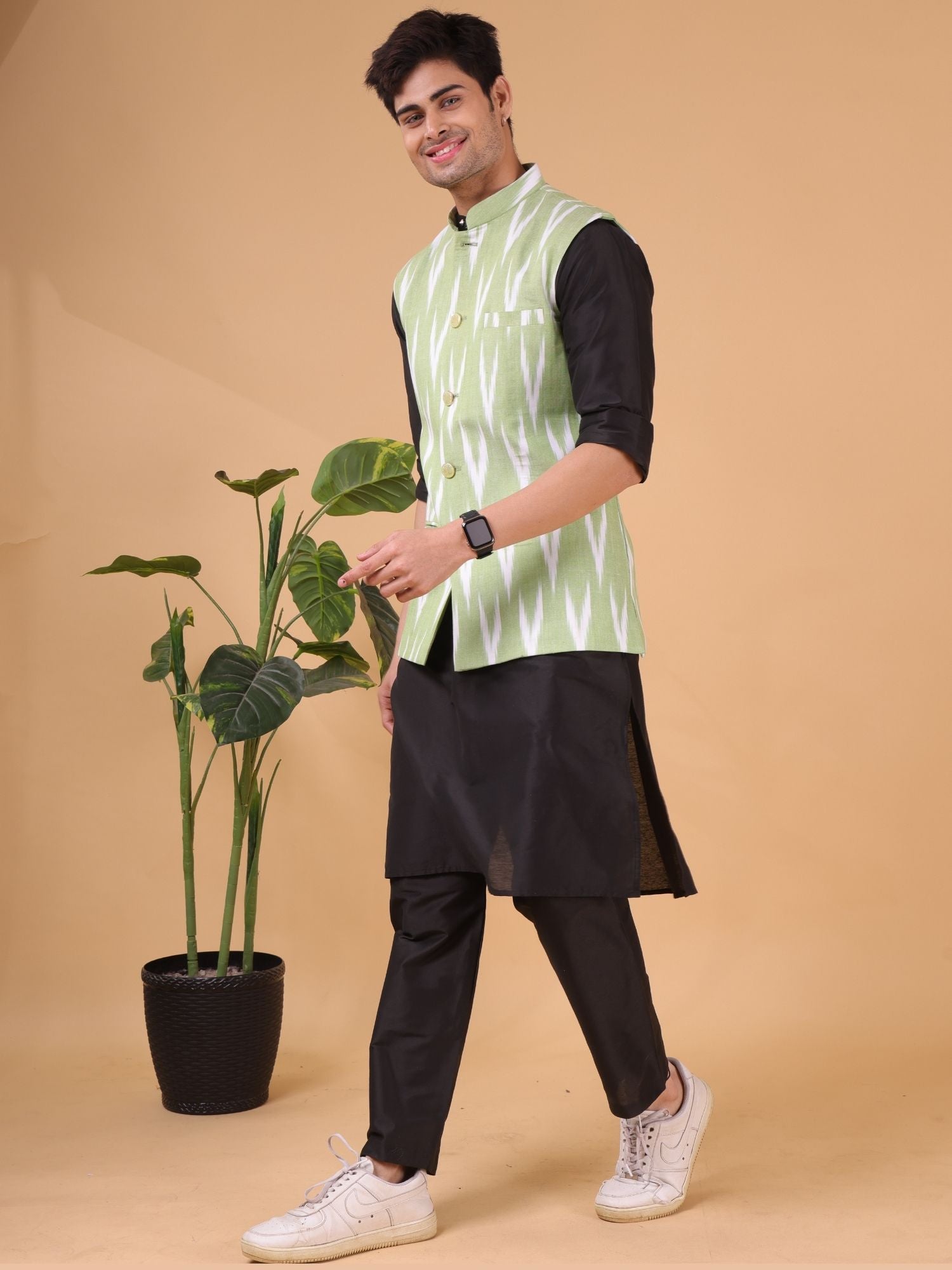 Jade Black Solid Pattern Kurta Jacket Set