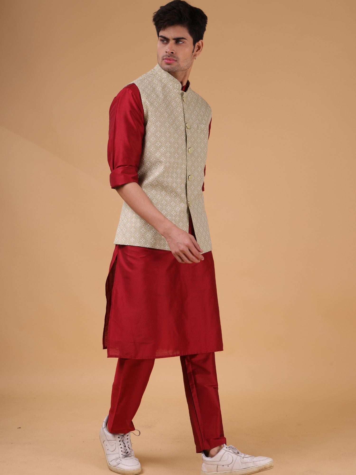 Crocodile Green Solid Pattern Cotton Silk Kurta Jacket Set