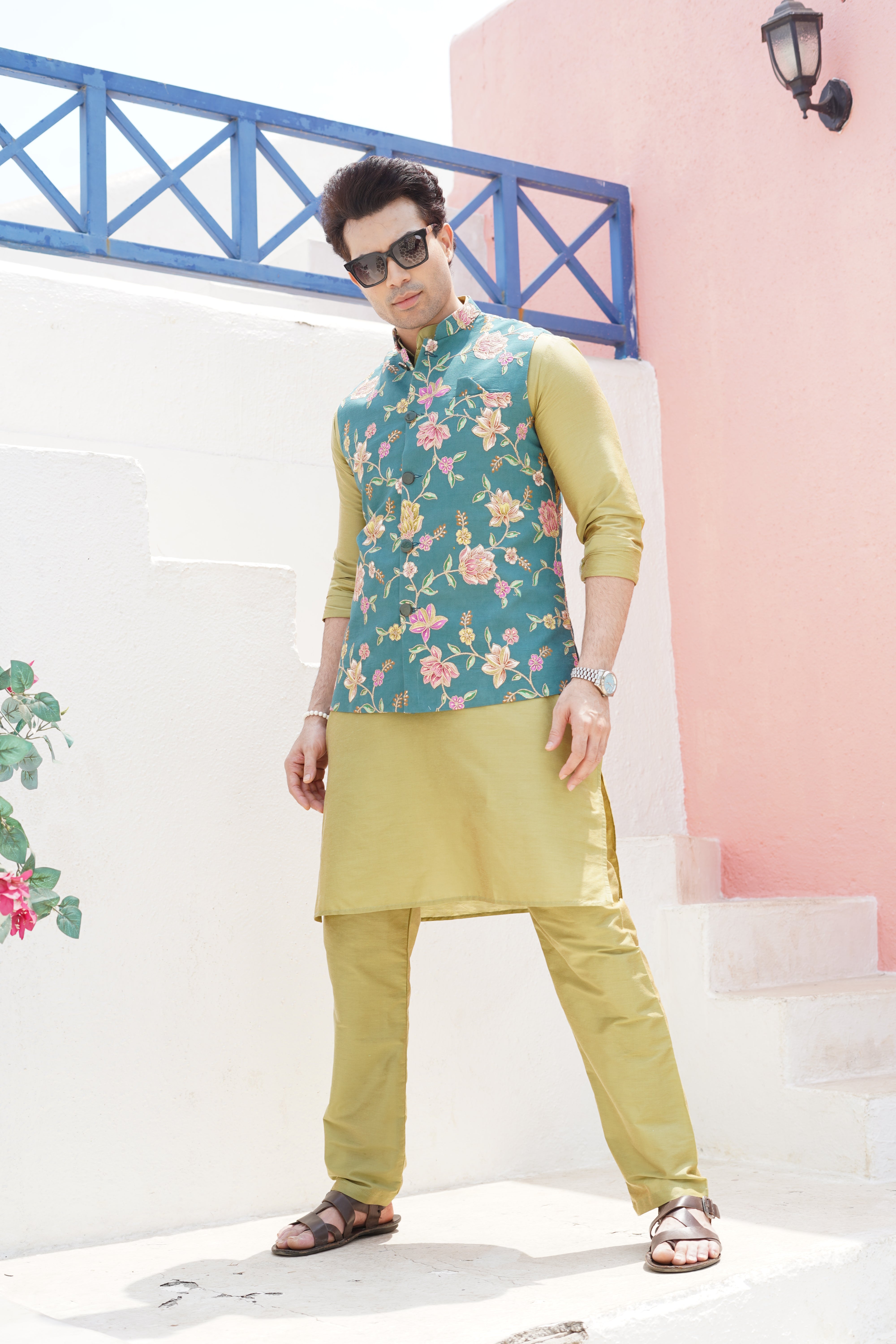 Forest Green Solid Pattern Cotton Kurta  Jacket Set